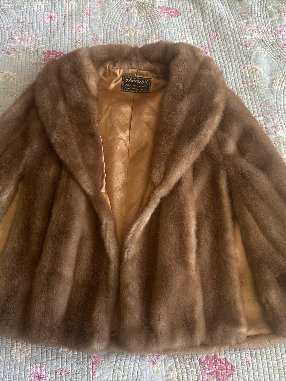 TISSAVEL Brown Mink Fur Coat - Women's Luxurious Short Jacket
